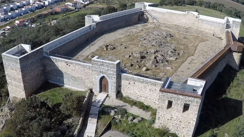 Castillo-Cala-3