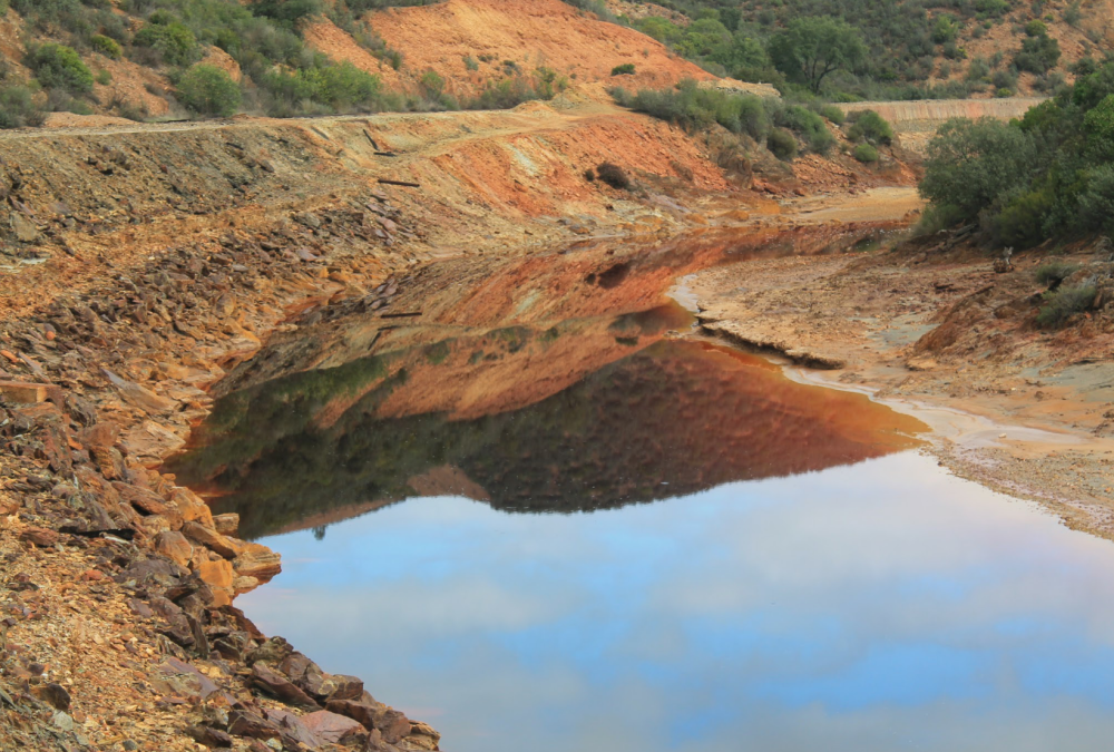 paisaje minero en la ruta entre Berrocal y Nerva