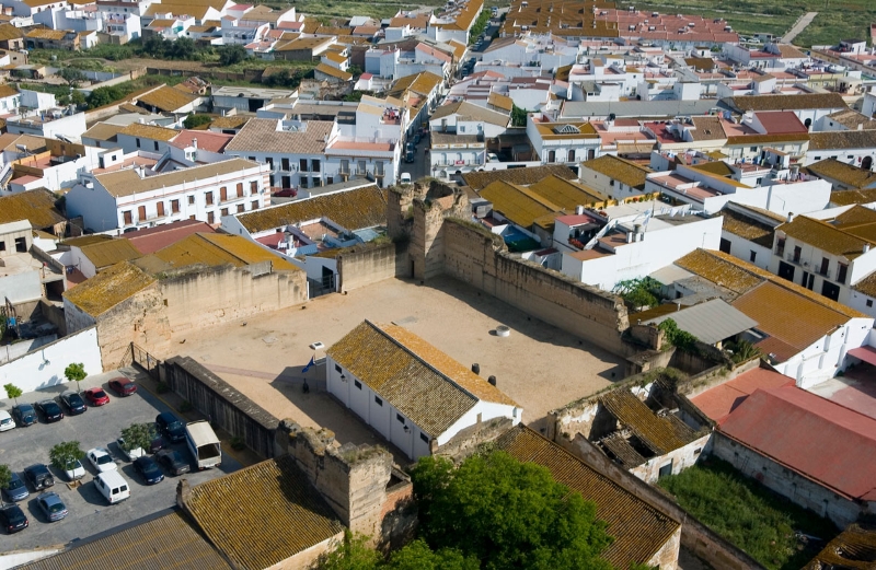 Castillo-Moguer-2