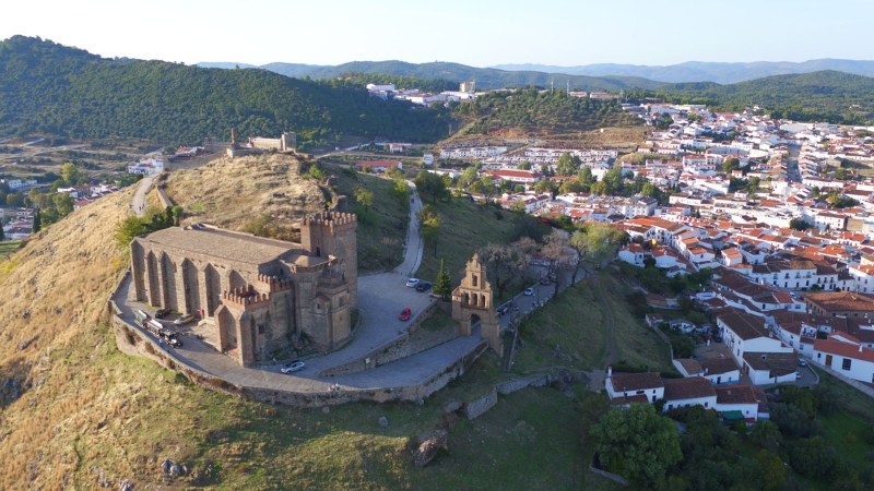 castillo-aracena-1